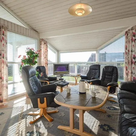 Дом отдыха Amazing In With Sauna Hejls